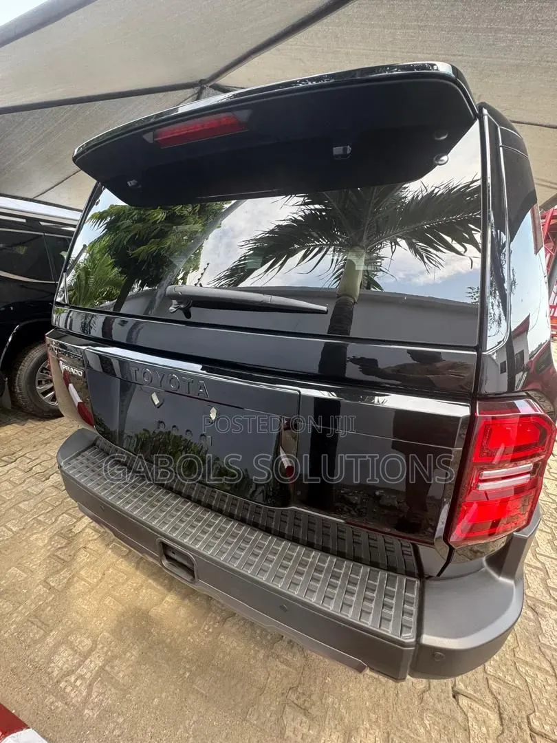 New Toyota Land Cruiser Prado 2026 Black
