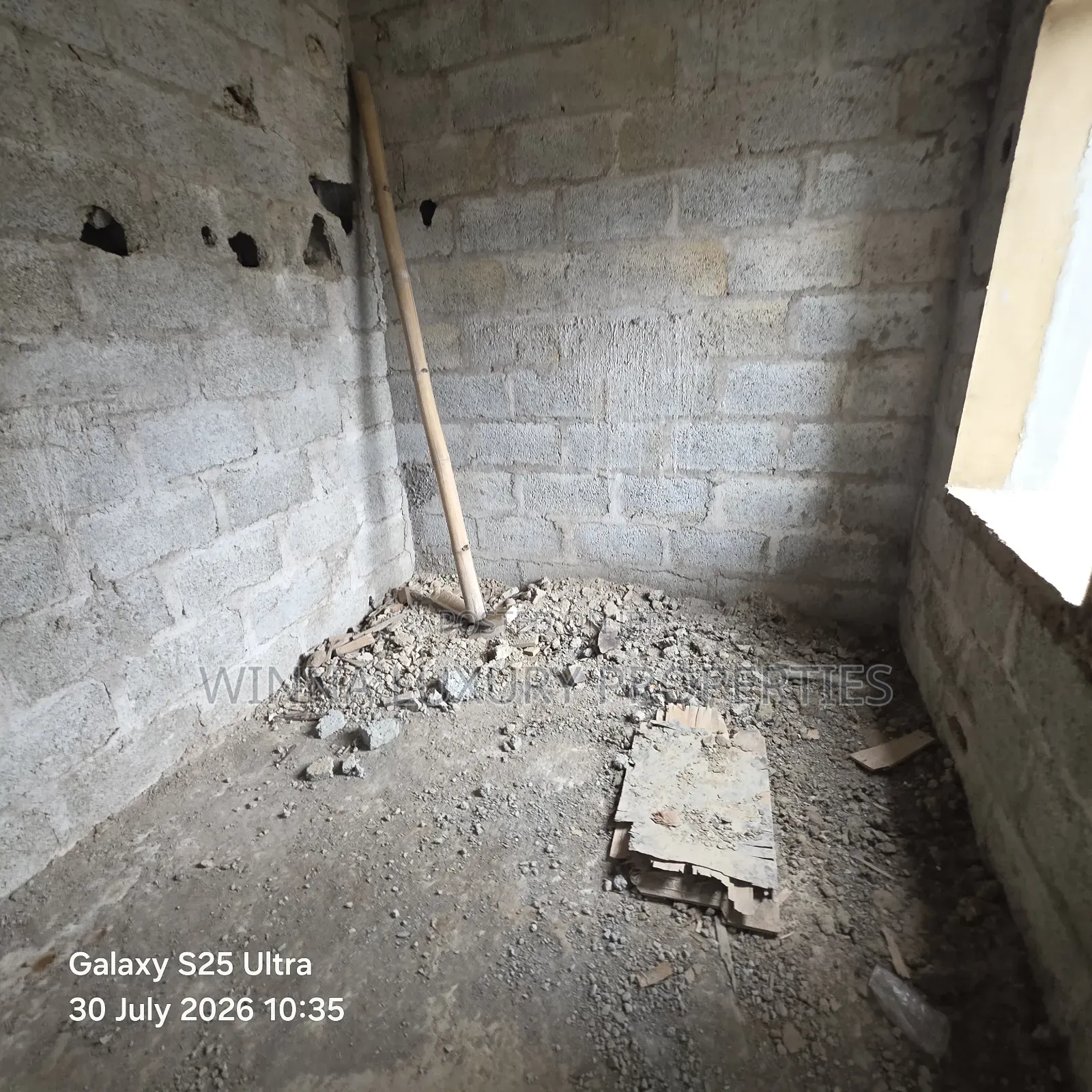 4bdrm Duplex in Floursh Estate, Lugbe District for sale