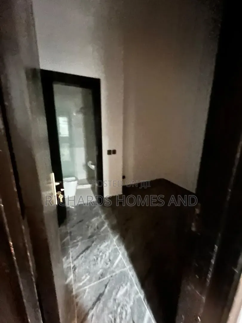 3bdrm Maisonette in Old Ikoyi for sale