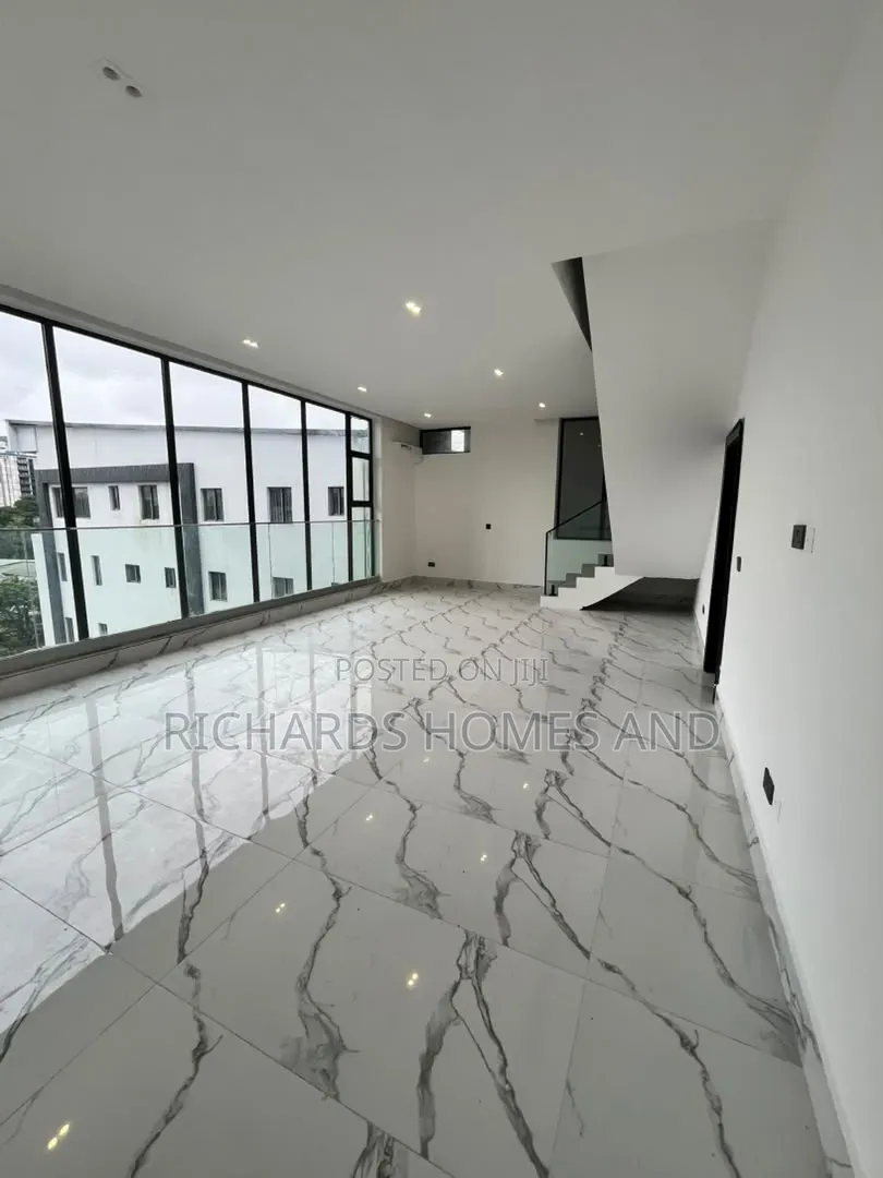 3bdrm Maisonette in Old Ikoyi for sale