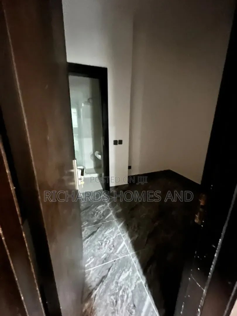 3bdrm Maisonette in Old Ikoyi for sale