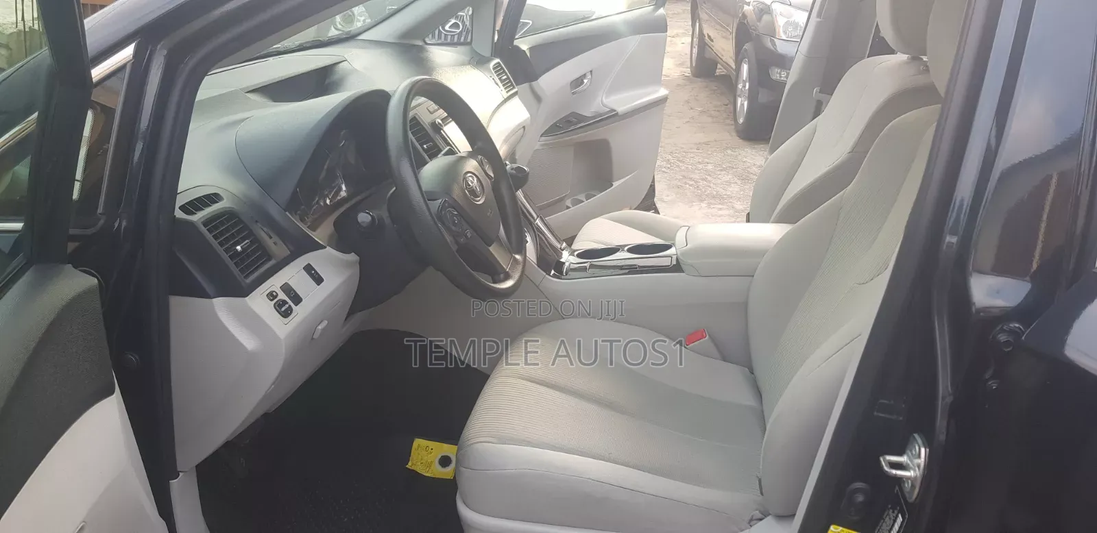 Toyota Venza LE AWD 2013 Black