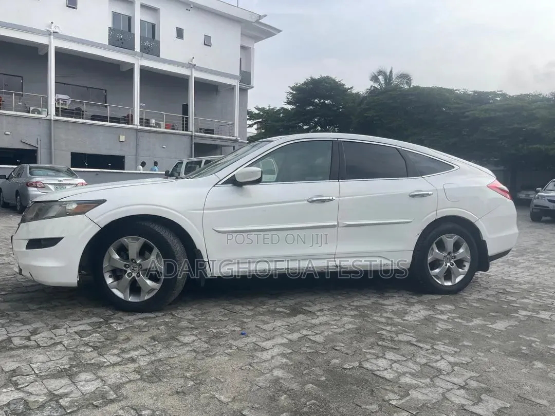 Honda Accord Crosstour 2011 White