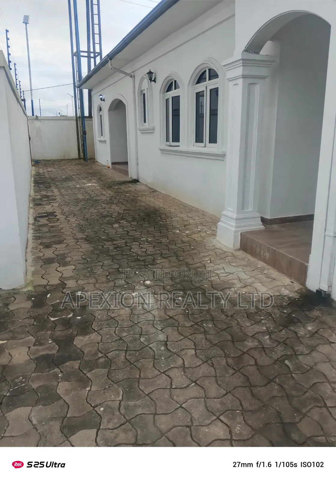 2bdrm Apartment in Majesty Estate, New Layout for rent