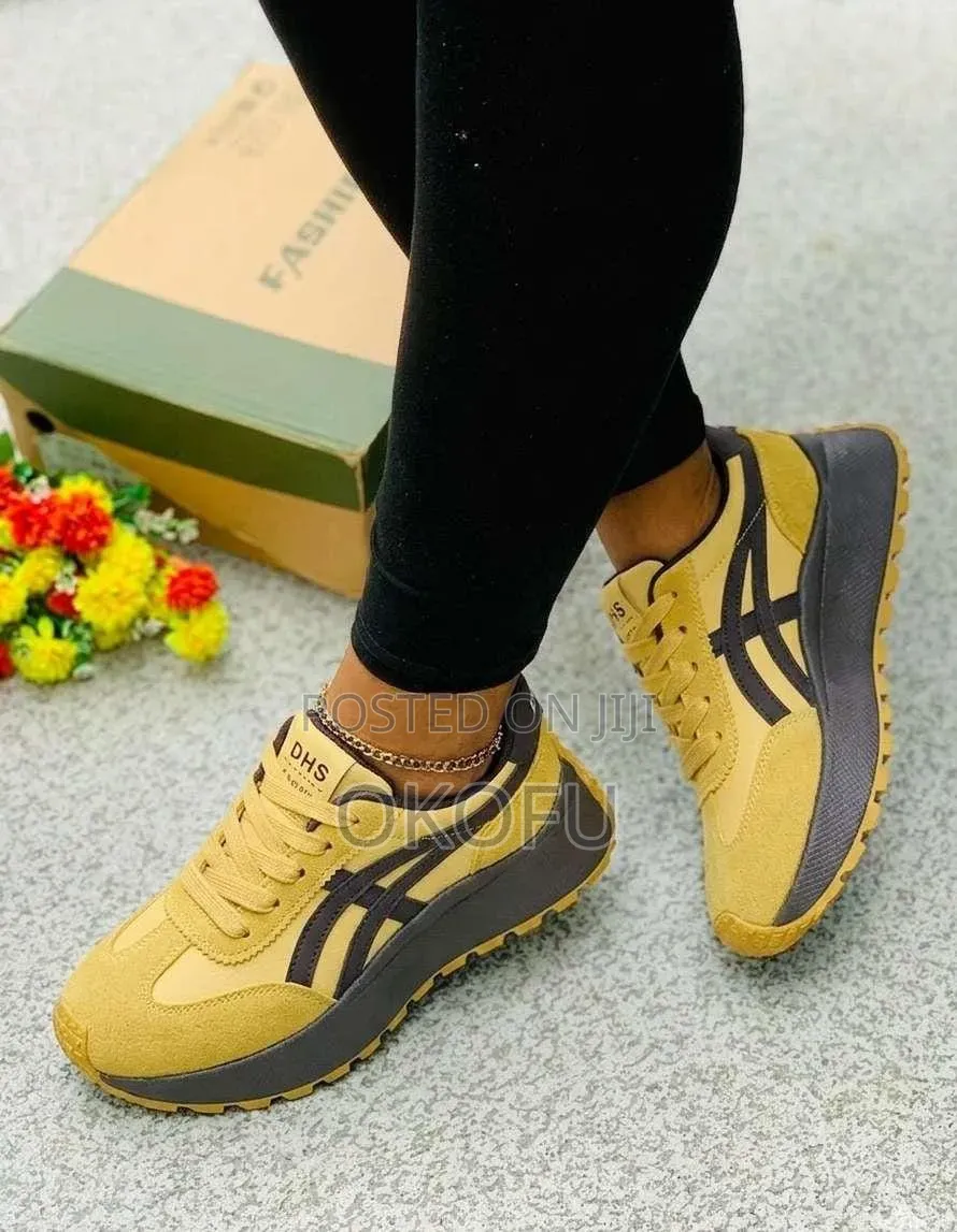Female Sneakers Available in Size 38_40