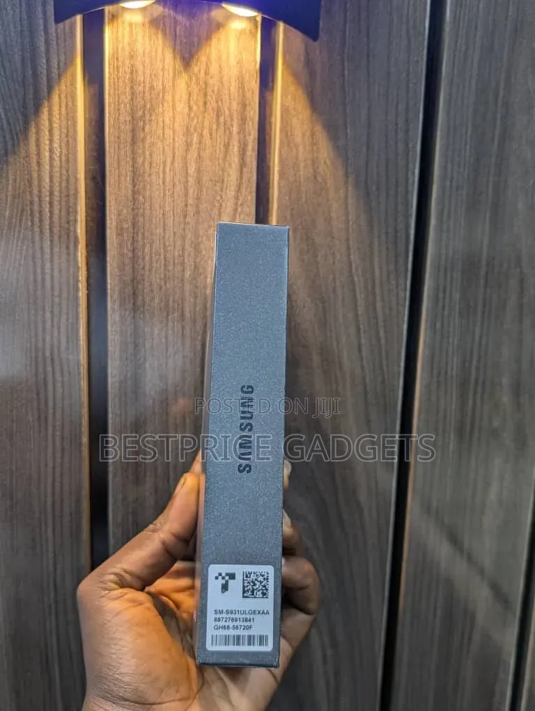 New Samsung Galaxy S25 256 GB