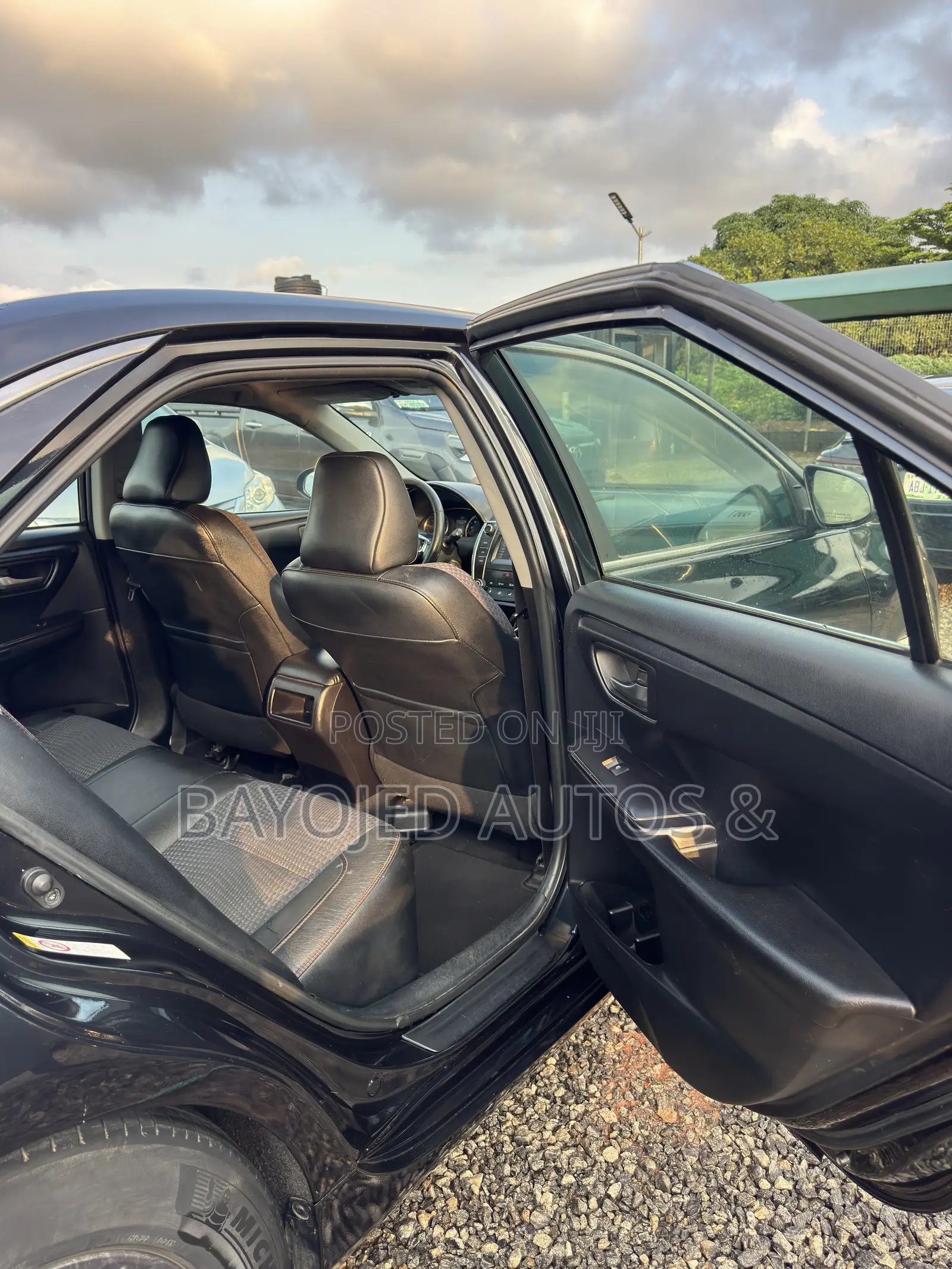 Toyota Camry SE 4dr Sedan (2.5L 4cyl 6A) 2015 Black
