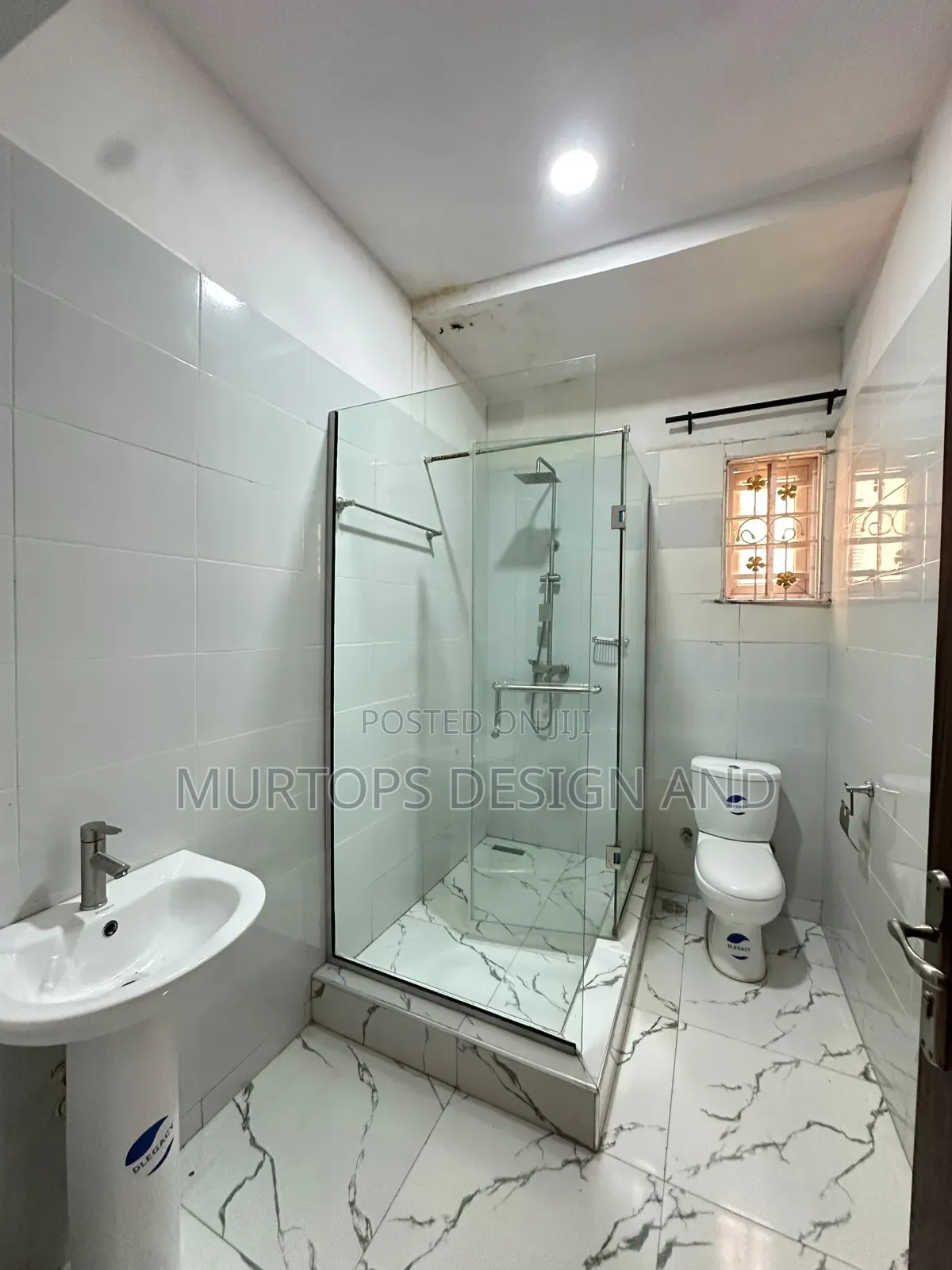 Furnished 4bdrm Duplex in Northern Foorshore, Chevron for sale