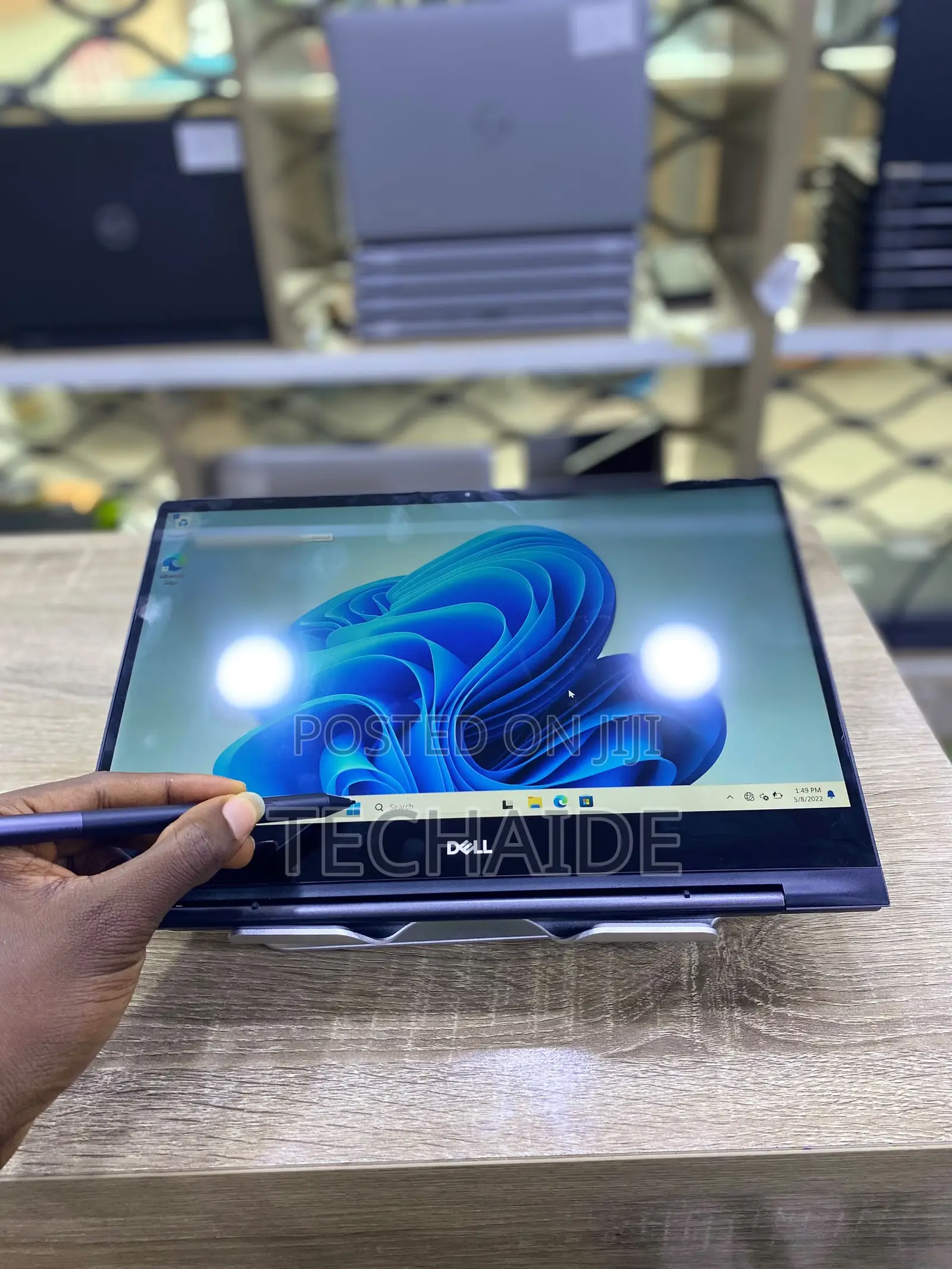 Laptop Dell Latitude 7390 2-in-1 8GB Intel Core i7 SSD 256GB
