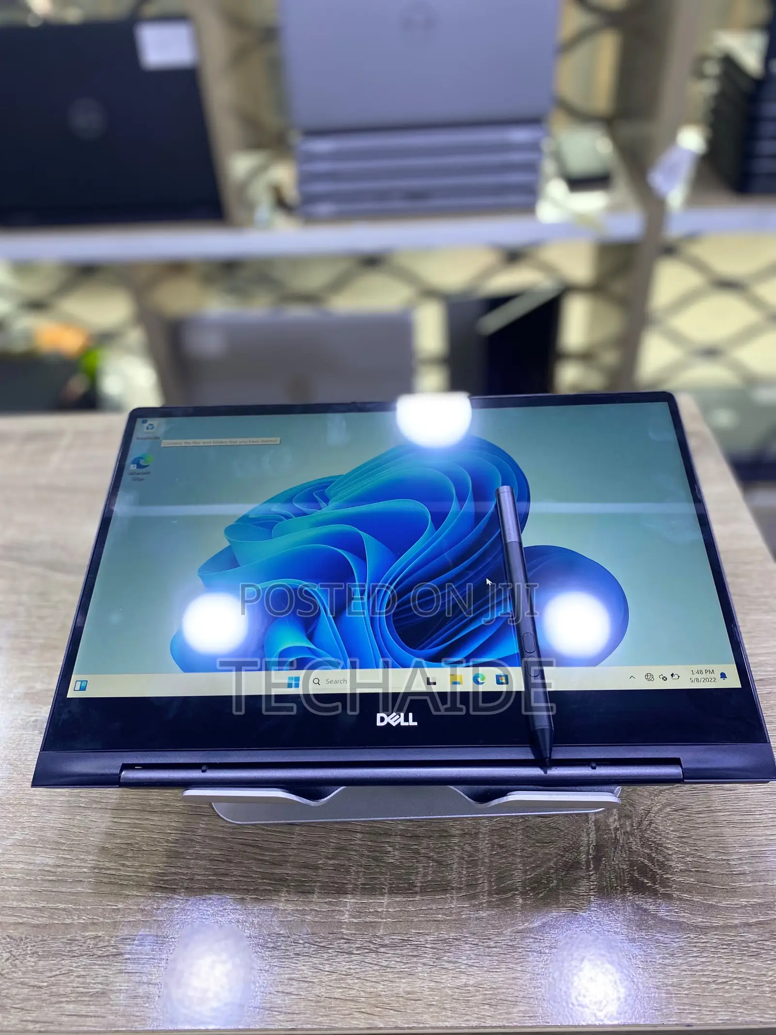 Laptop Dell Latitude 7390 2-in-1 8GB Intel Core i7 SSD 256GB
