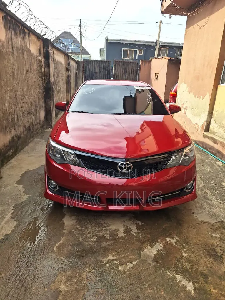 Toyota Camry 2013 Red