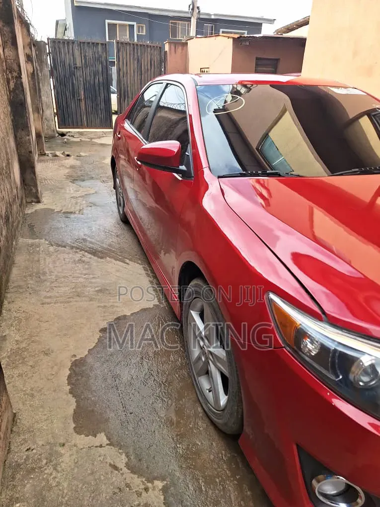 Toyota Camry 2013 Red