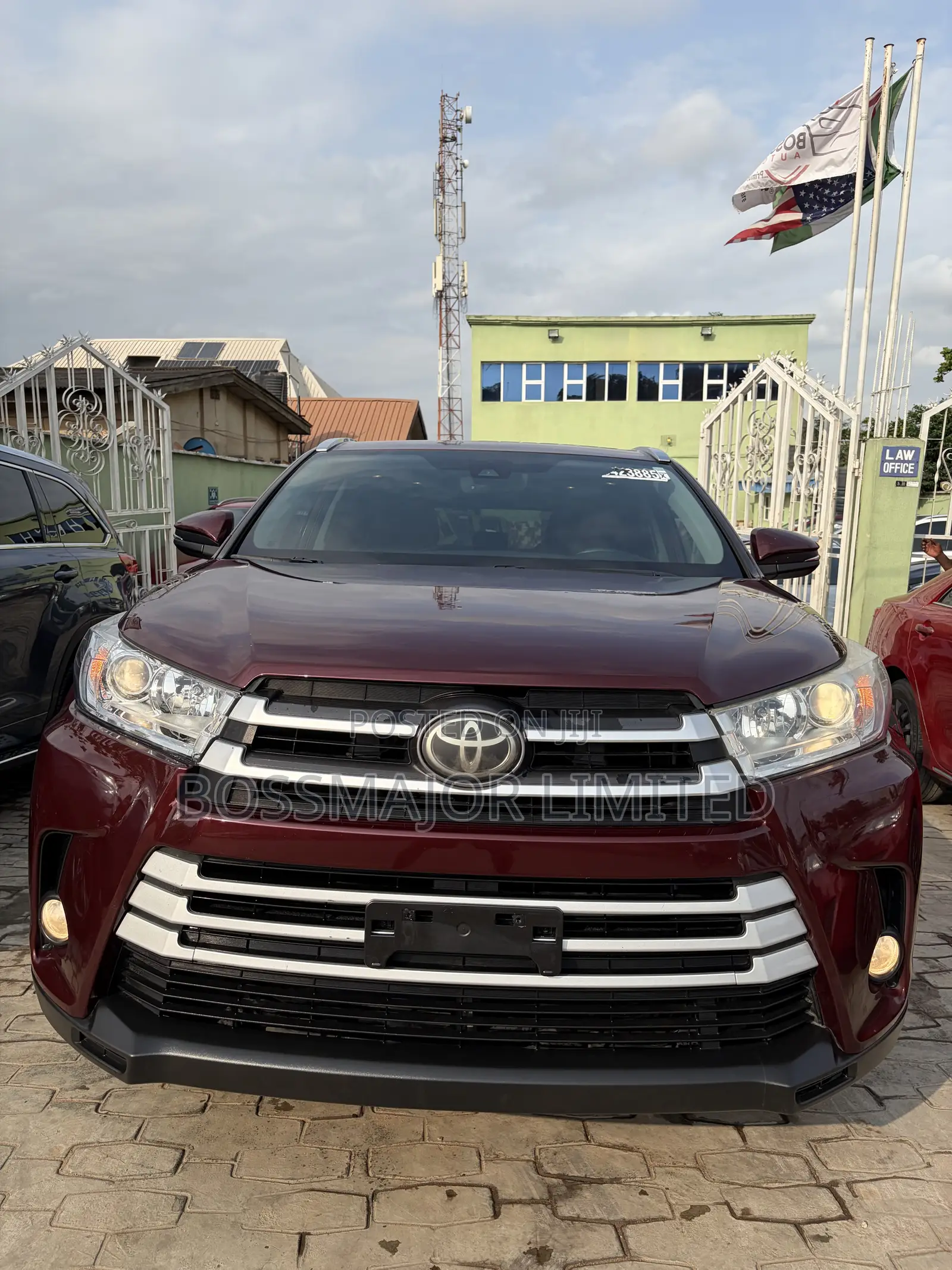 Toyota Highlander XLE 4x4 V6 (3.5L 6cyl 8A) 2018 Burgundy