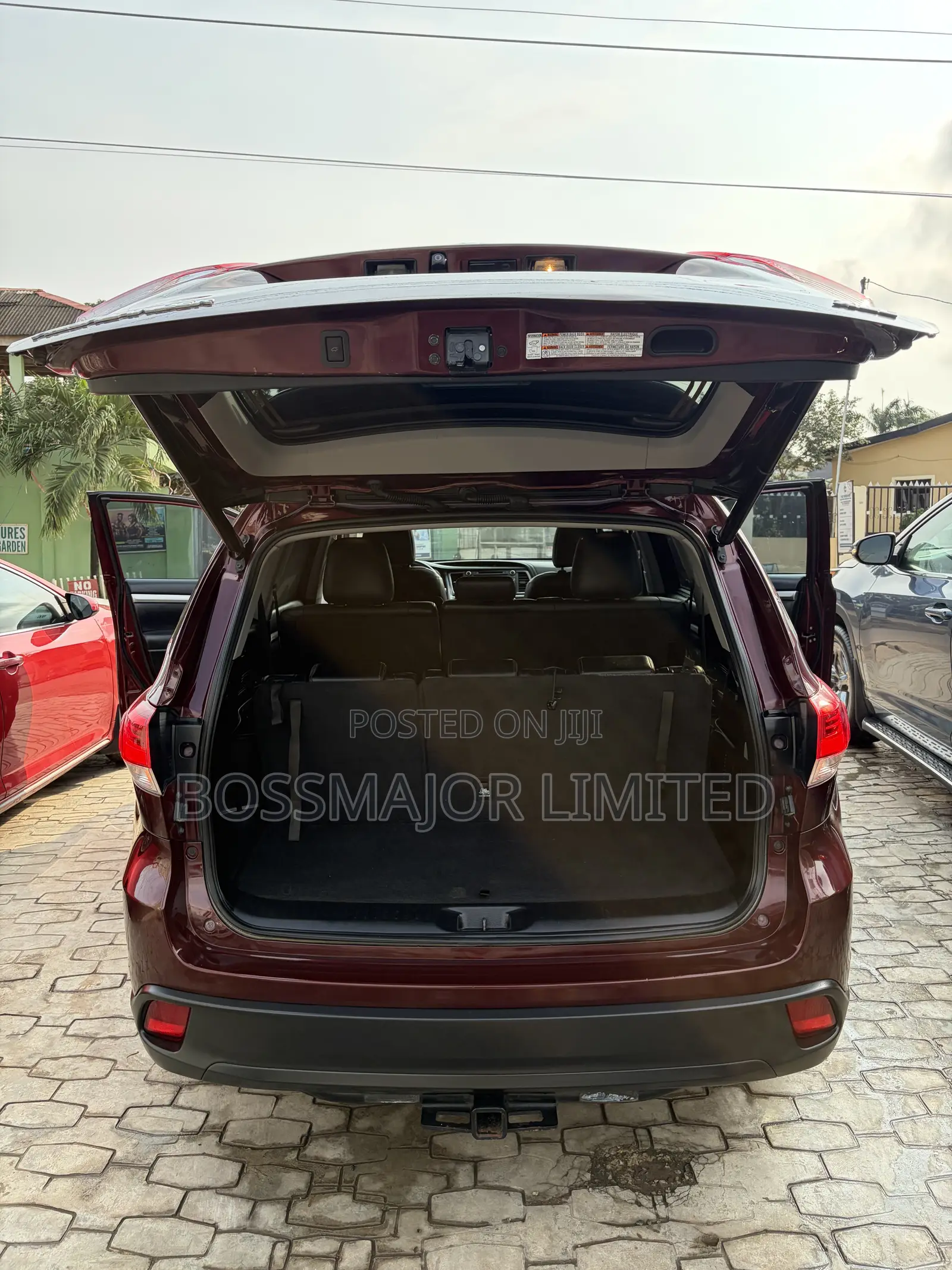 Toyota Highlander XLE 4x4 V6 (3.5L 6cyl 8A) 2018 Burgundy