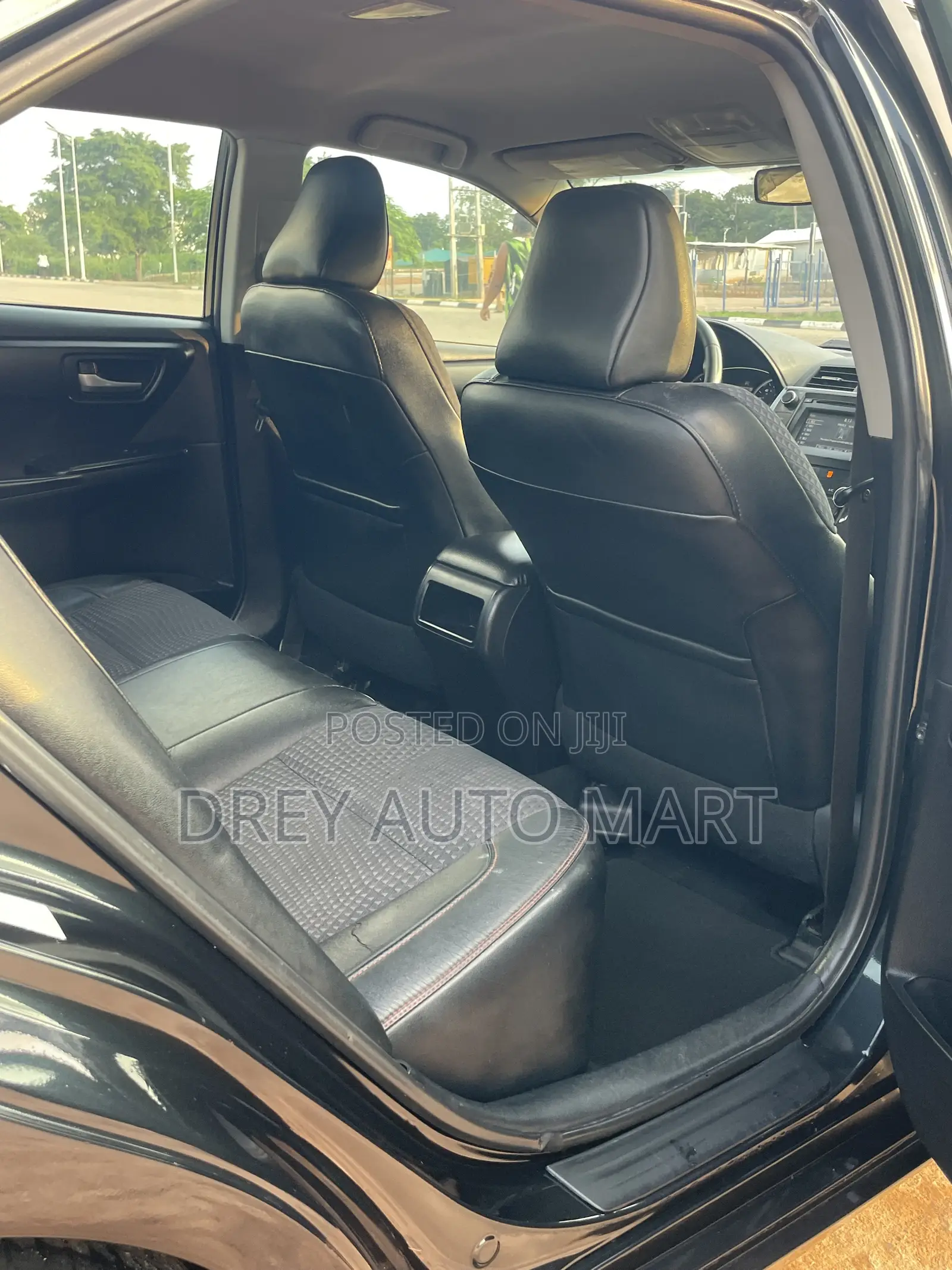 Toyota Camry SE 4dr Sedan (2.5L 4cyl 6A) 2015 Black
