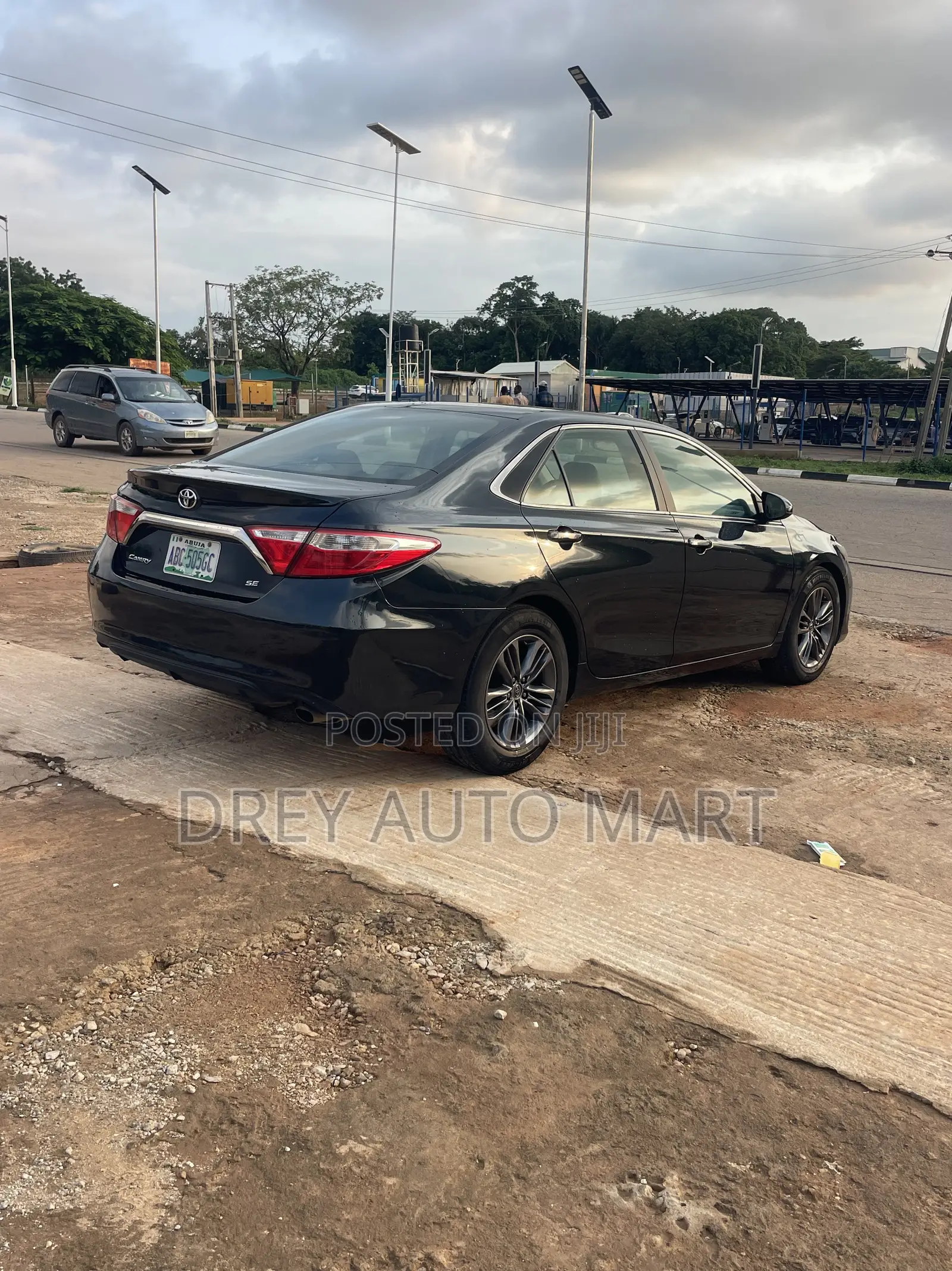 Toyota Camry SE 4dr Sedan (2.5L 4cyl 6A) 2015 Black