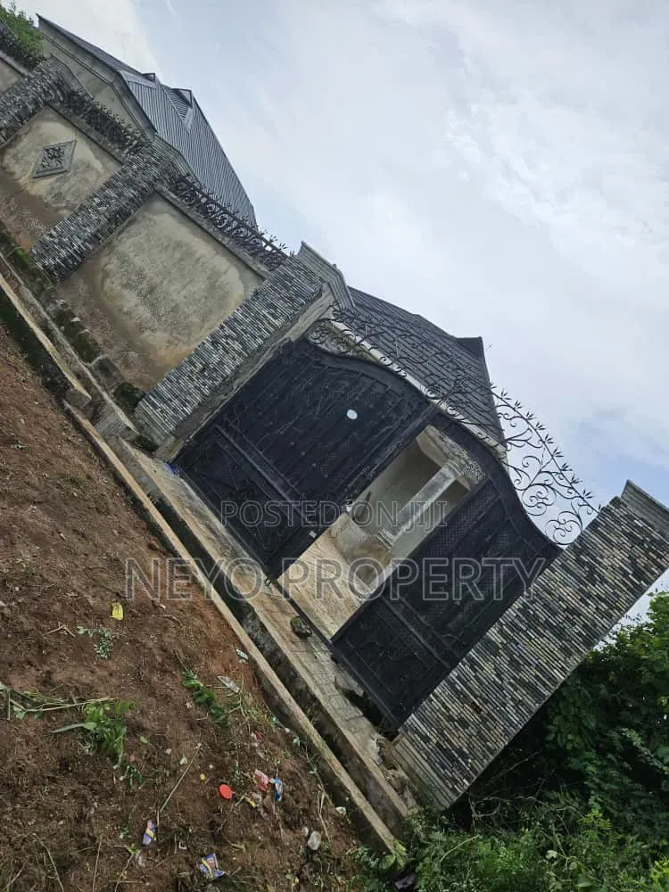 3bdrm Bungalow in Aiyedere, Odeda for sale