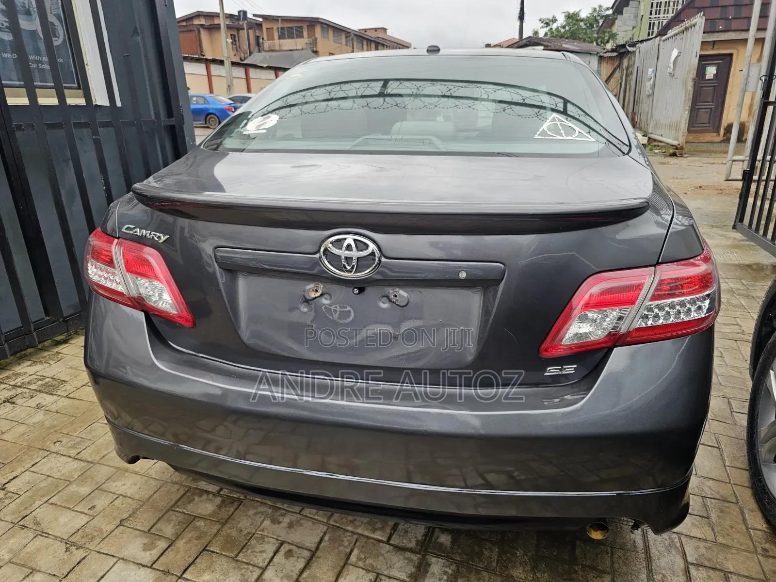 Toyota Camry 2010 Gray