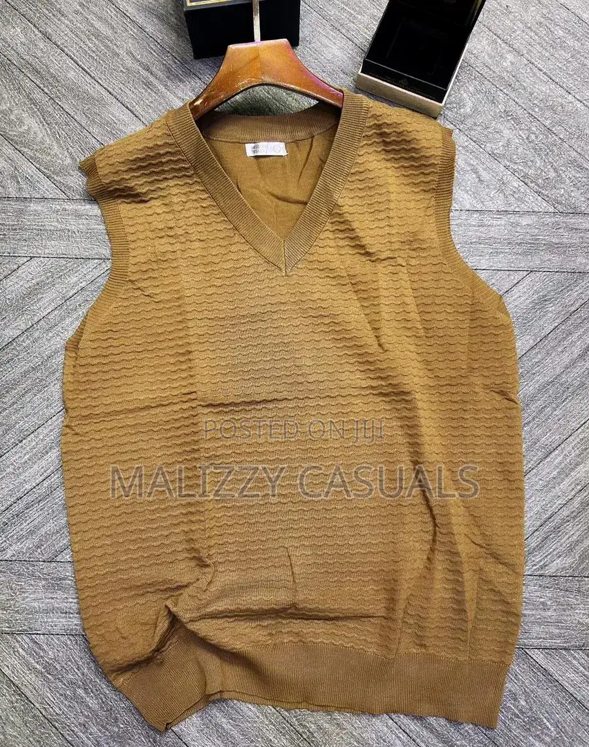 Premium Sleeveless Sweat Tops for Men Women | Fashion Casual Wear