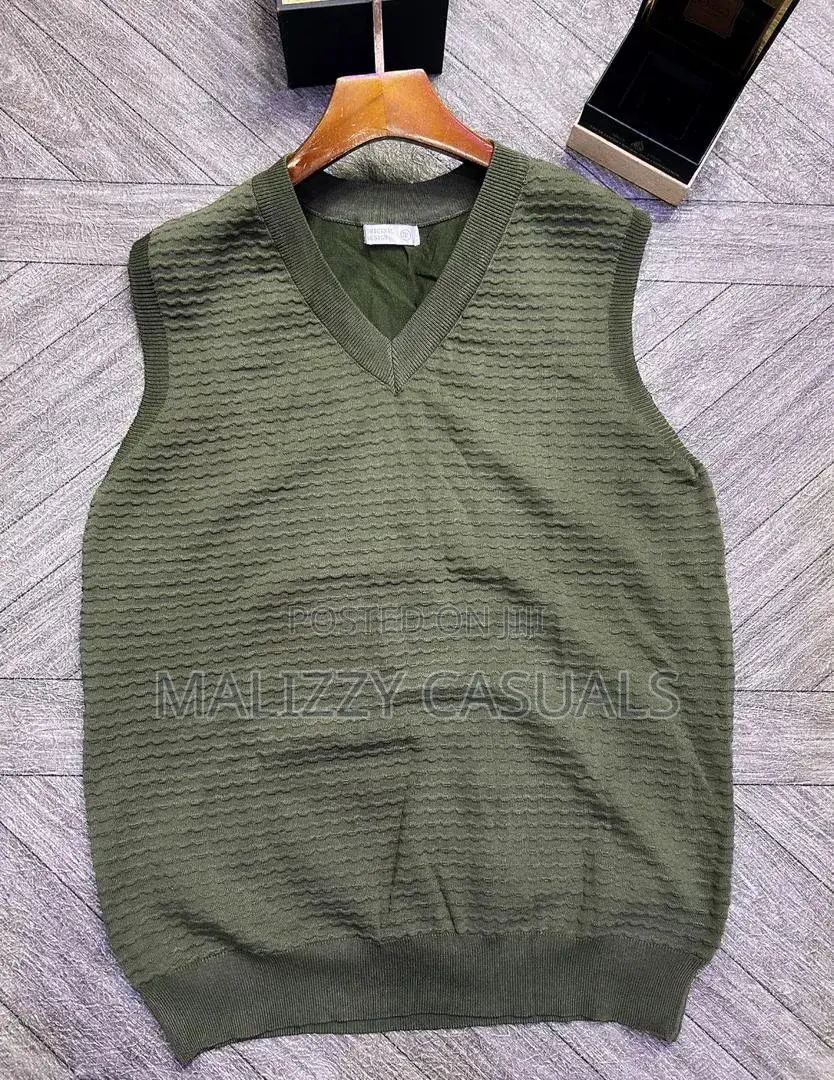 Premium Sleeveless Sweat Tops for Men Women | Fashion Casual Wear