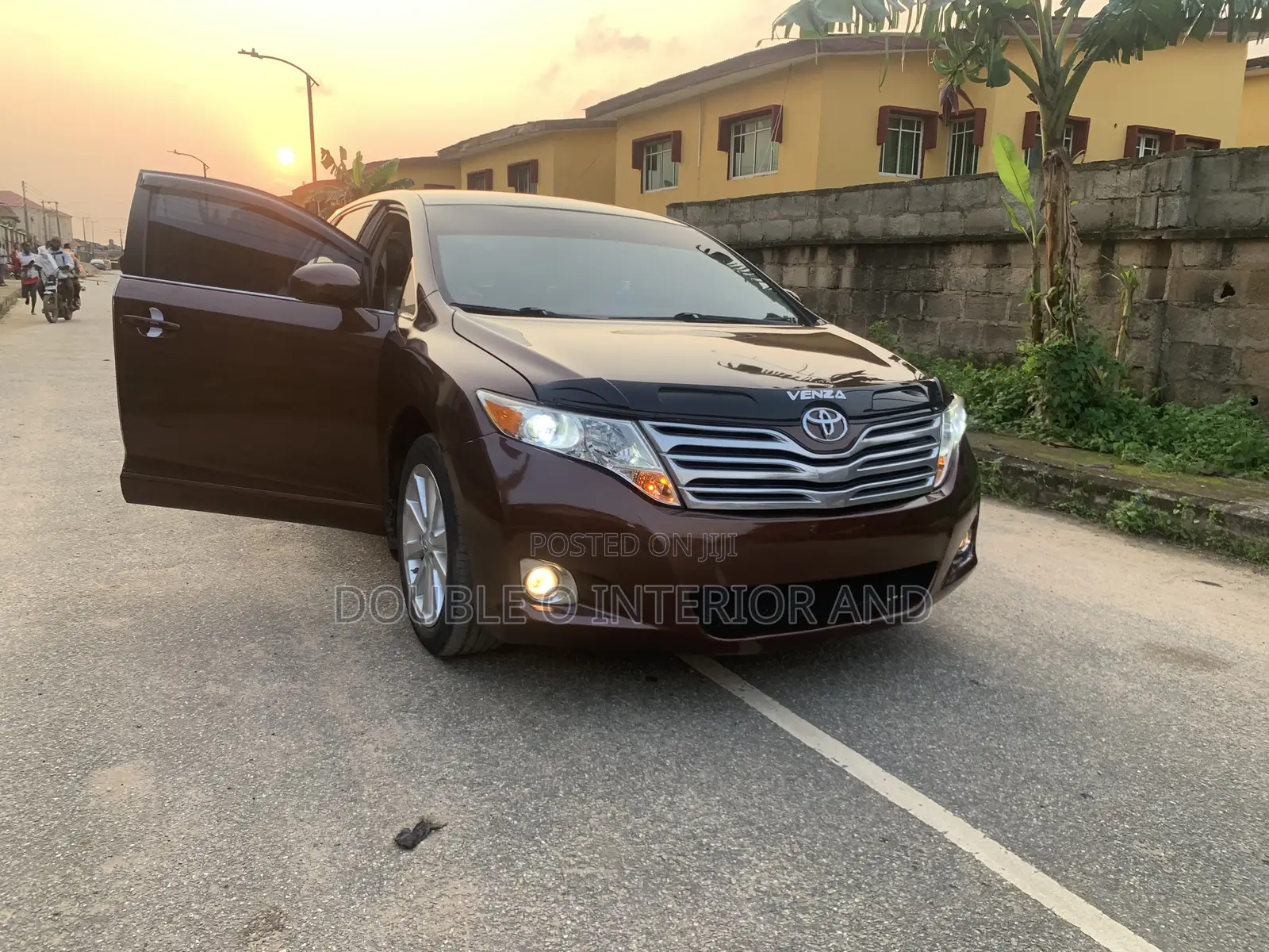 Toyota Venza AWD 2011 Brown