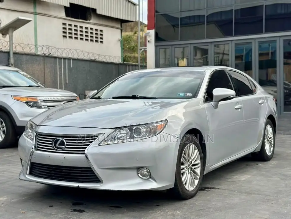 Lexus ES 350 FWD 2013 Silver