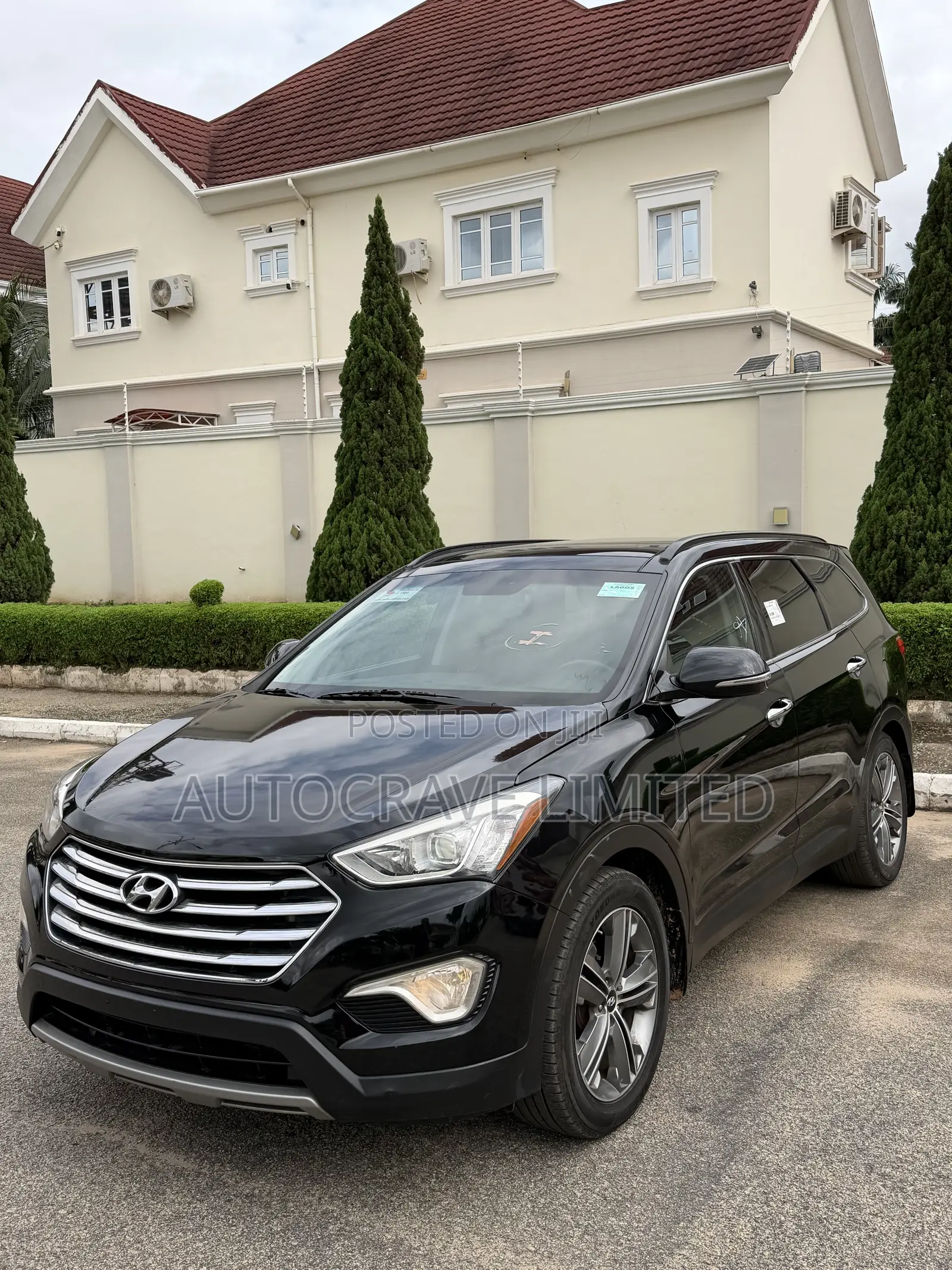 Hyundai Santa Fe Limited w/Saddle Interior 4dr SUV AWD (3.3L 6cyl 6A)