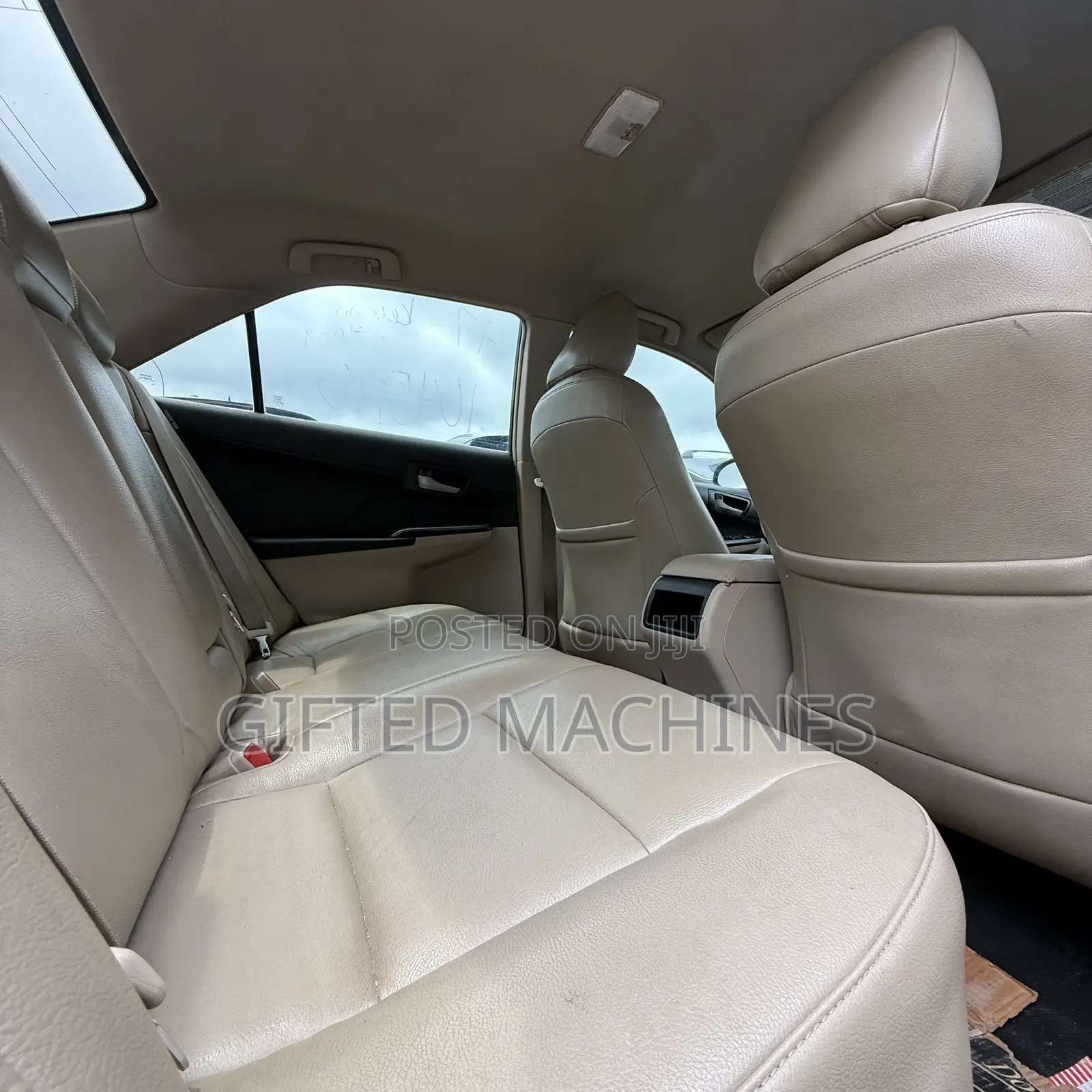 Toyota Camry 2012 Gold