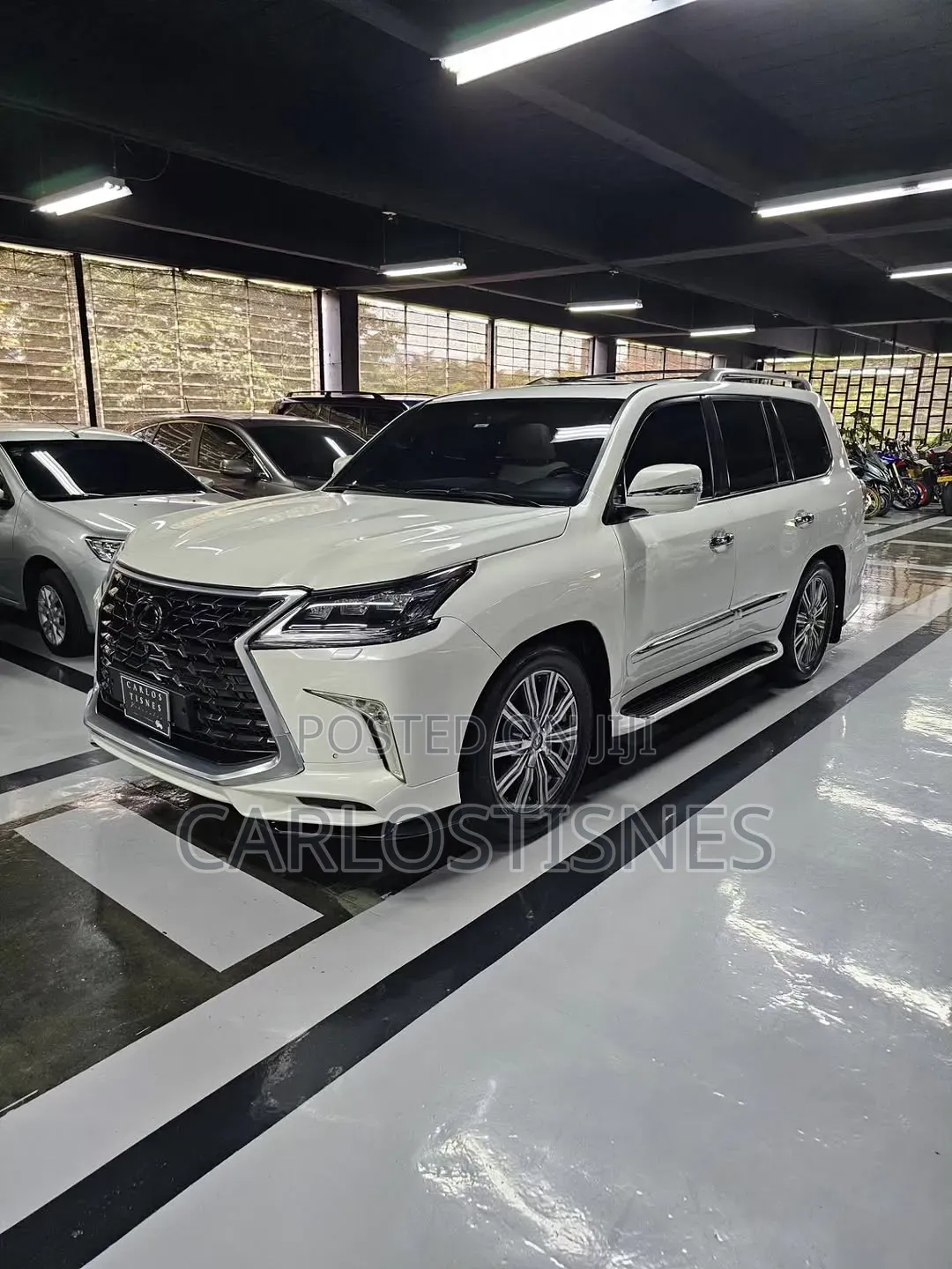 Lexus LX 570 (5 seats) AWD 2015 White