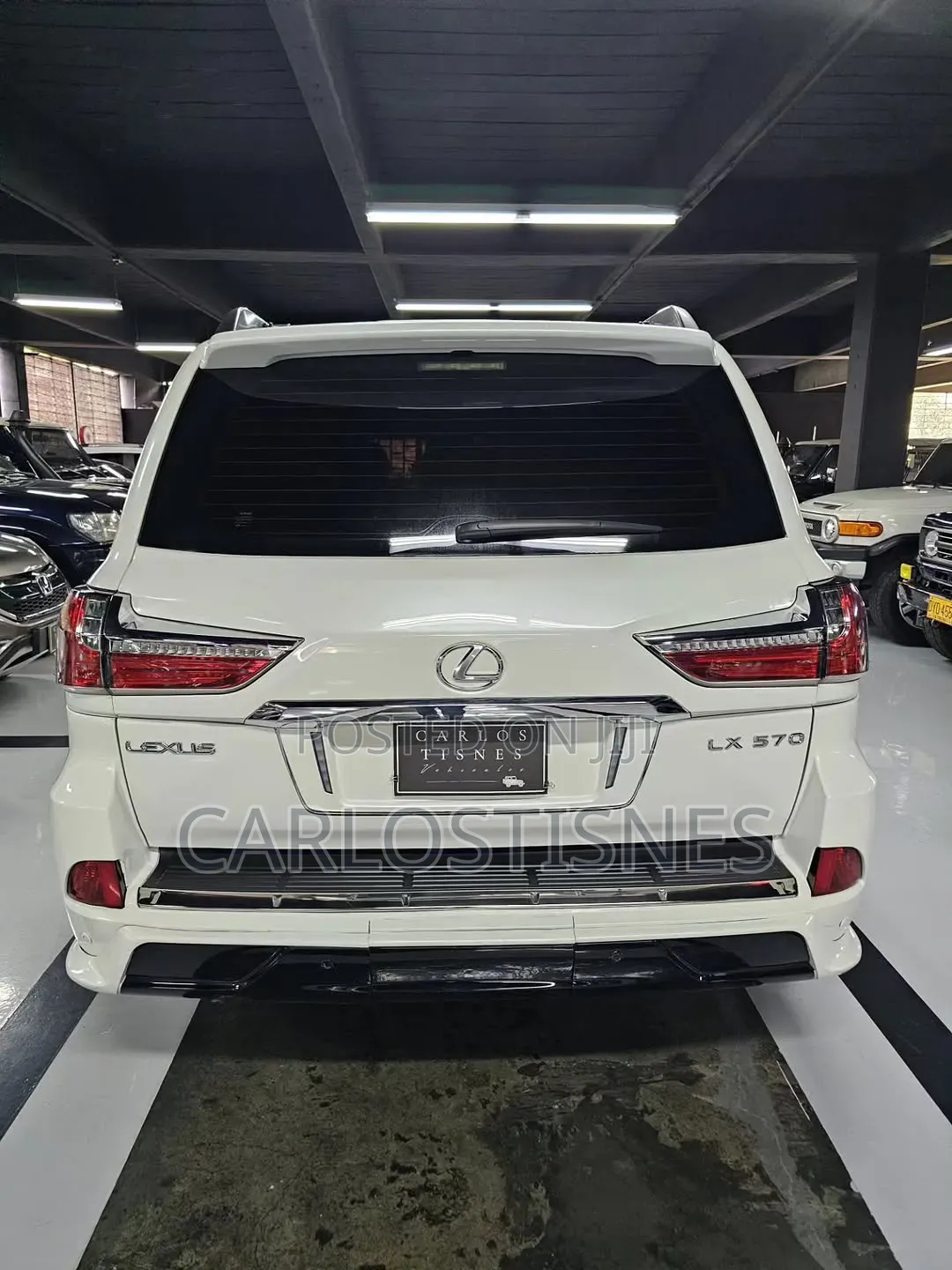 Lexus LX 570 (5 seats) AWD 2015 White