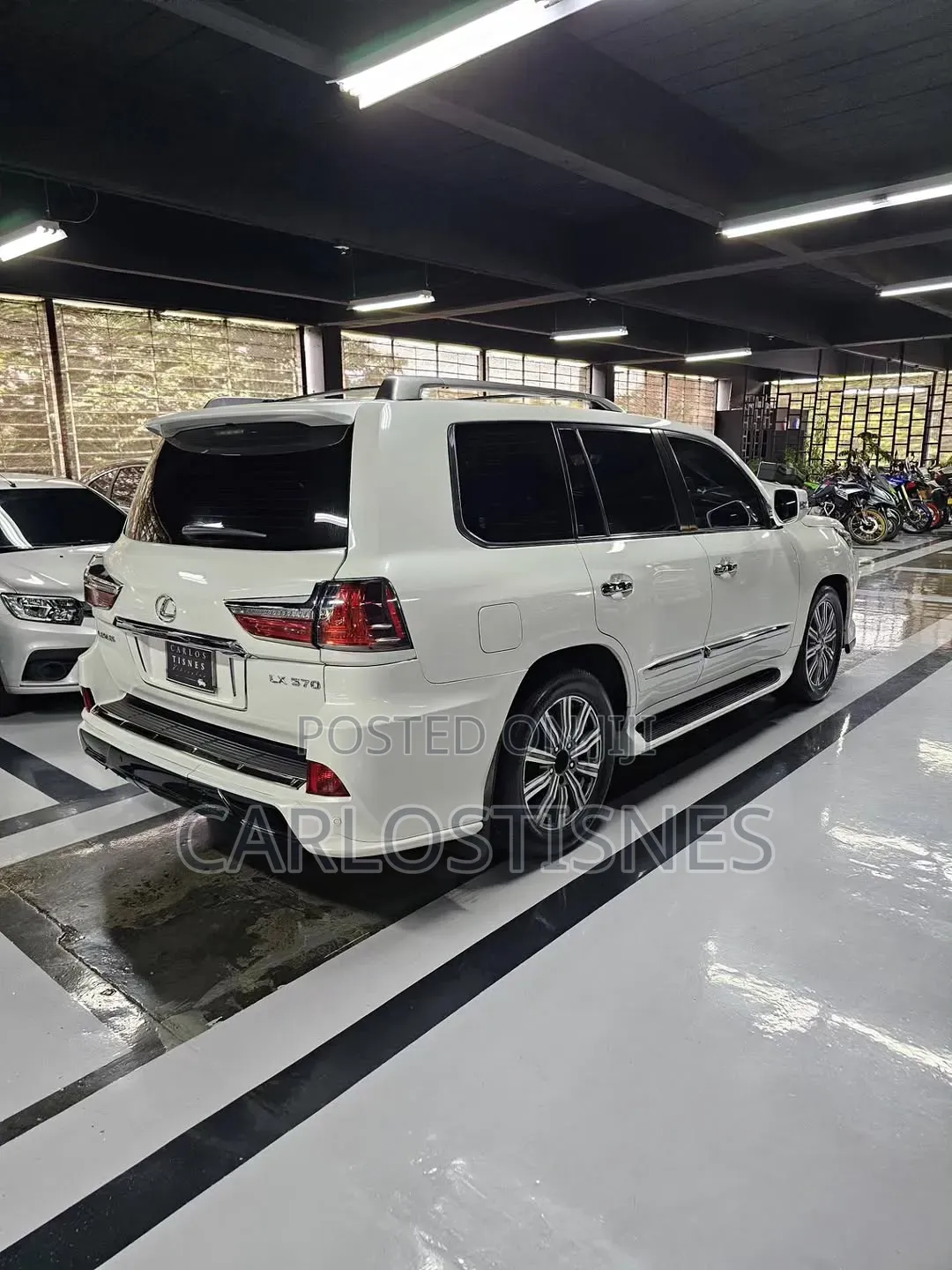 Lexus LX 570 (5 seats) AWD 2015 White