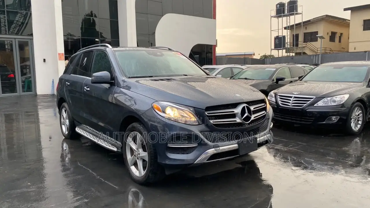 Mercedes-Benz GLE-Class GLE 350 2017 Blue