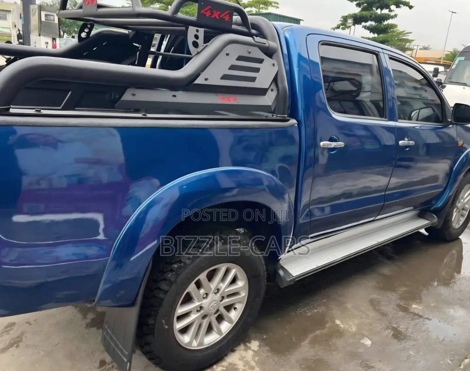 Toyota Hilux 2015 Blue