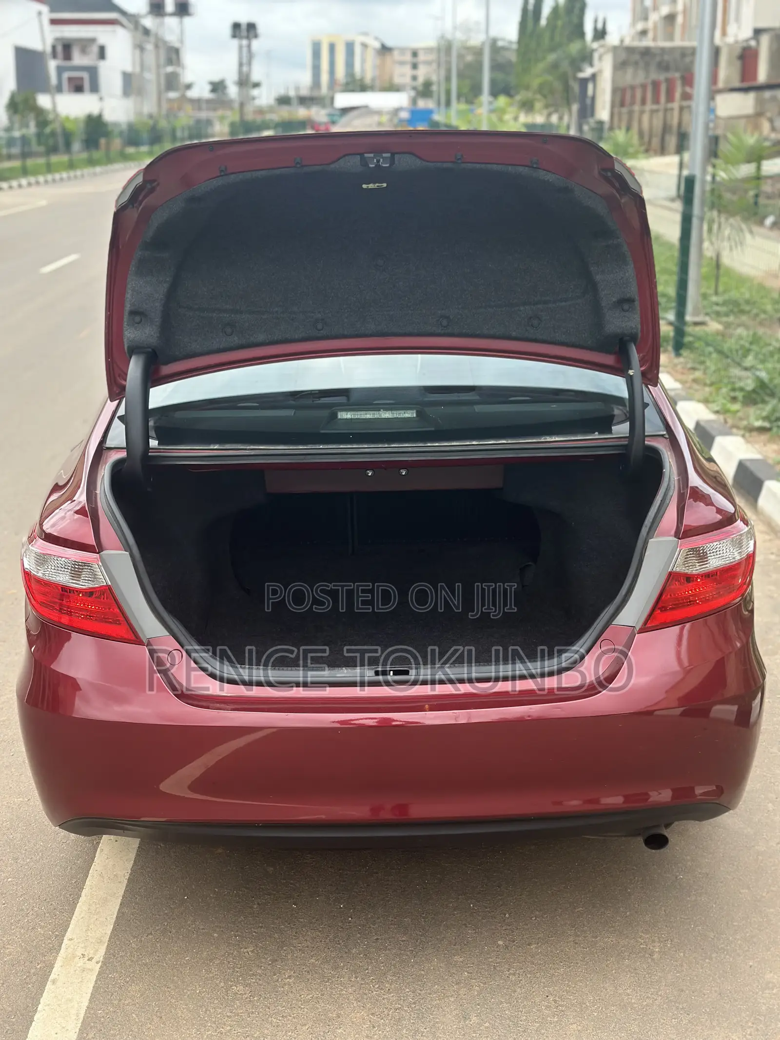 Toyota Camry SE 4dr Sedan (2.5L 4cyl 6A) 2016 Maroon