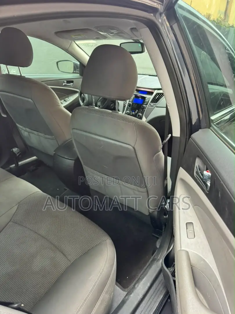 Hyundai Sonata 2012 Black