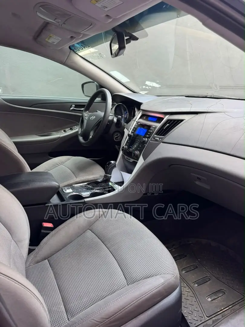 Hyundai Sonata 2012 Black