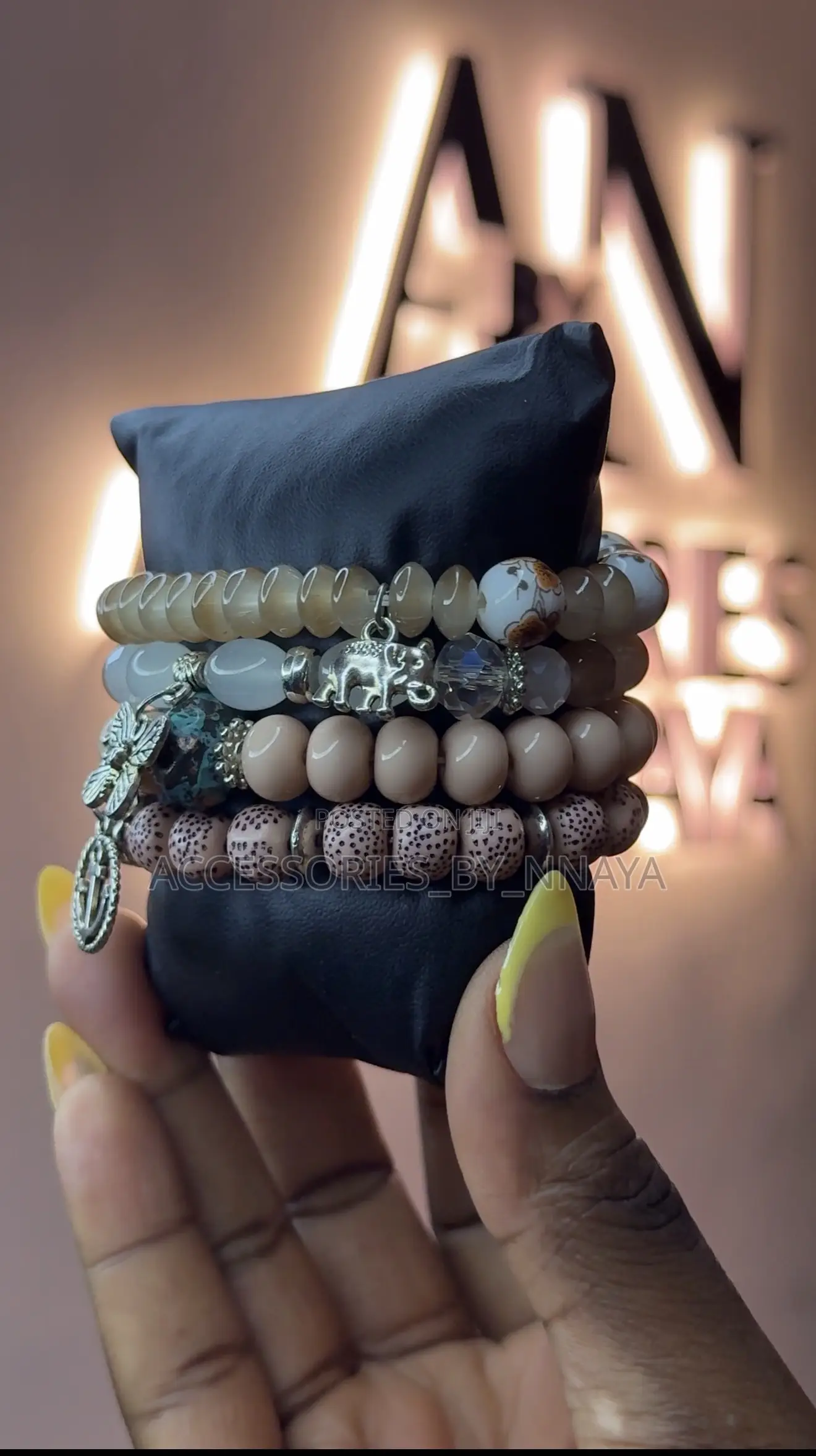 Nude-Brown Beads