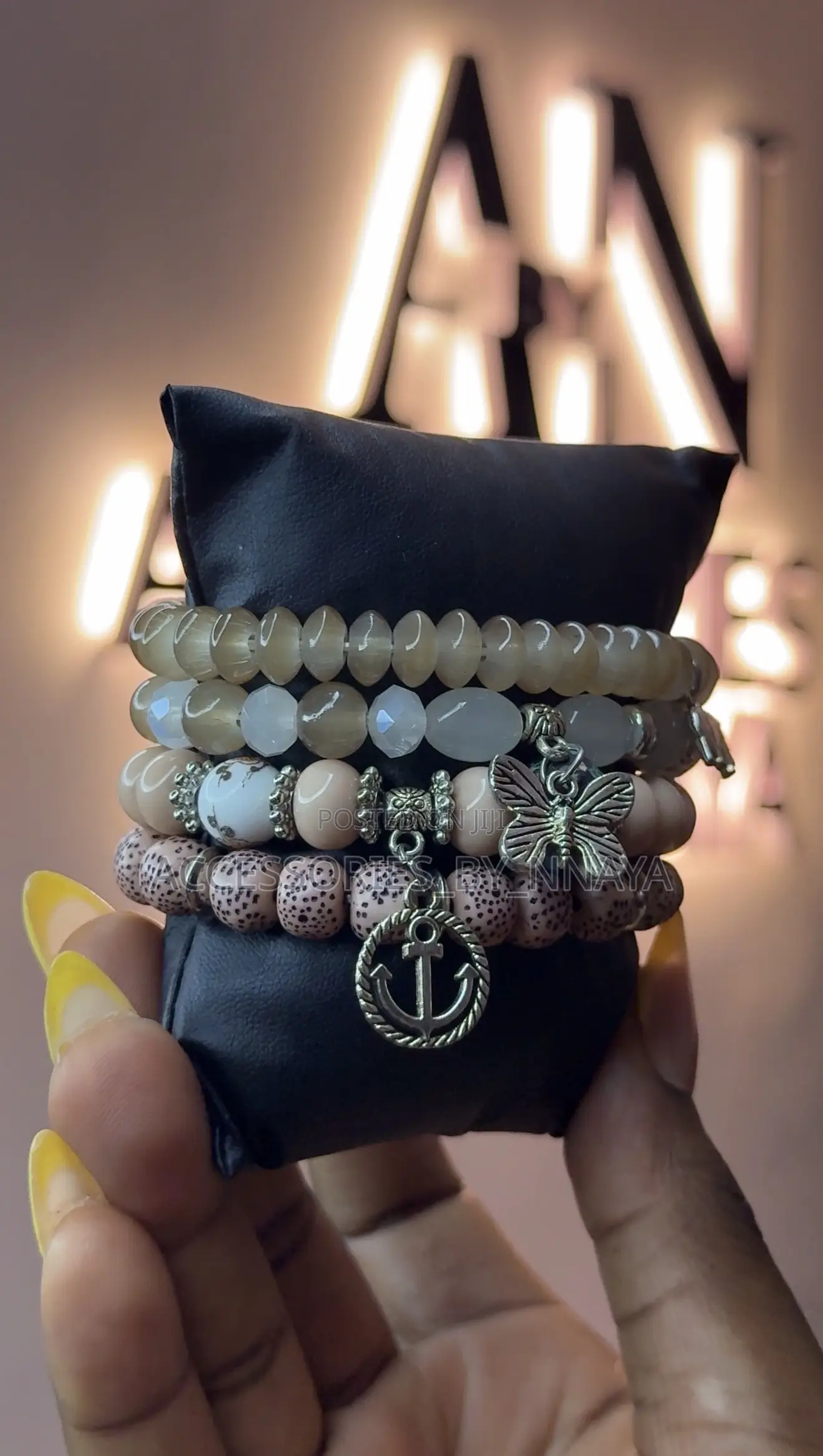 Nude-Brown Beads