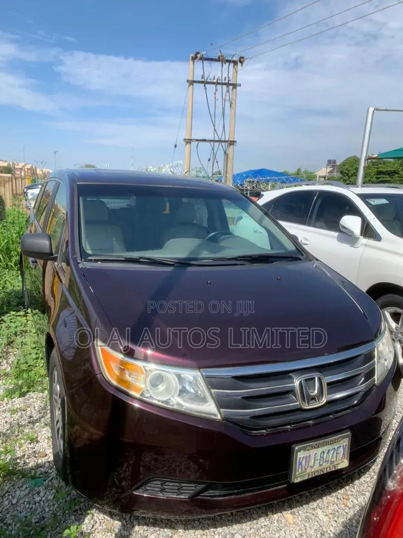 Honda Odyssey 2012 Burgundy