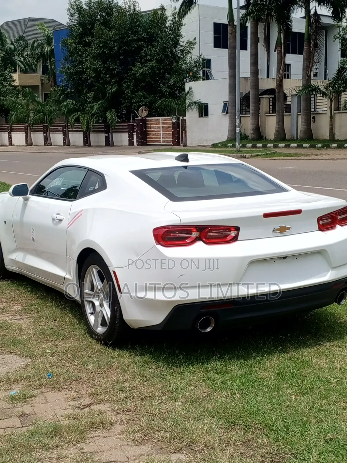 Chevrolet Camaro 2020 White