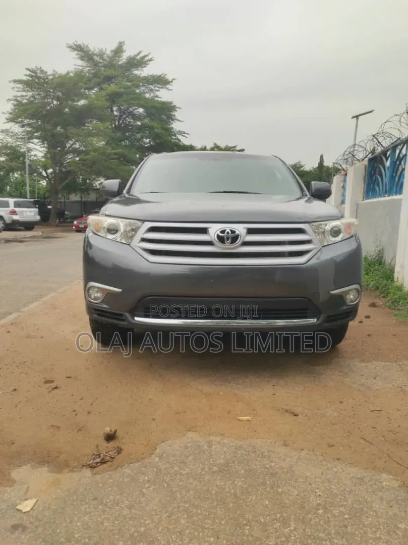 Toyota Highlander 2012 Gray