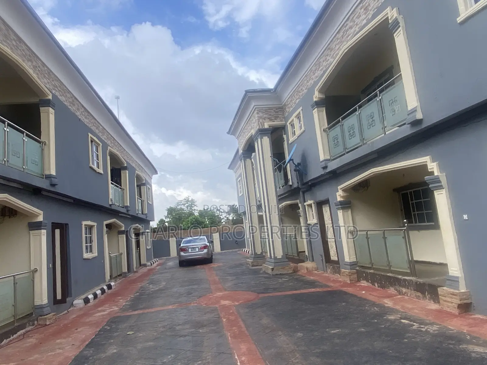 Furnished 20bdrm Block of Flats in Benin City for sale