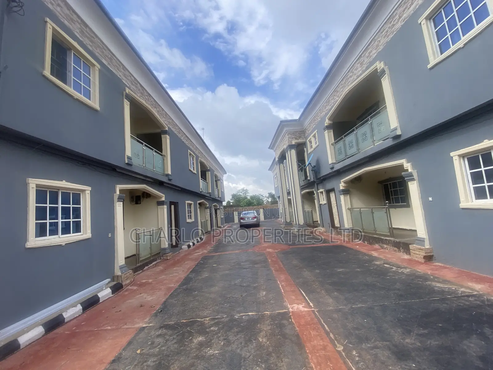 Furnished 20bdrm Block of Flats in Benin City for sale