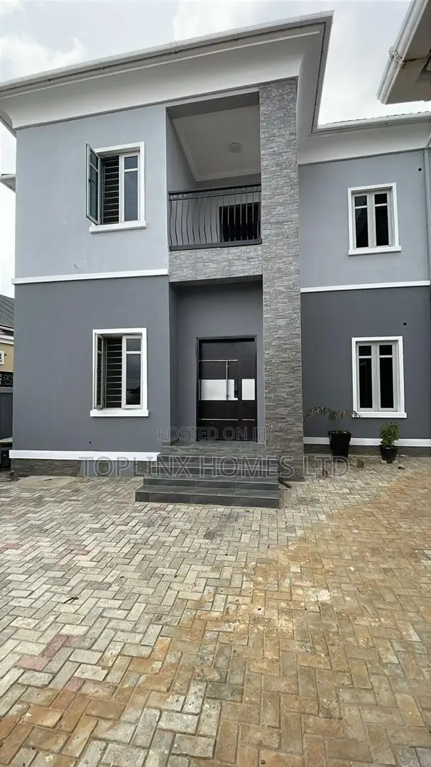4bdrm Duplex in Beach Estate, Ogudu GRA for sale