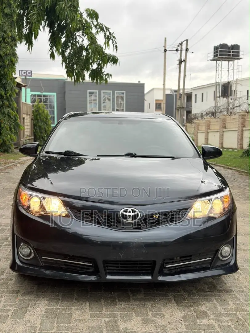 Toyota Camry 2012 Black