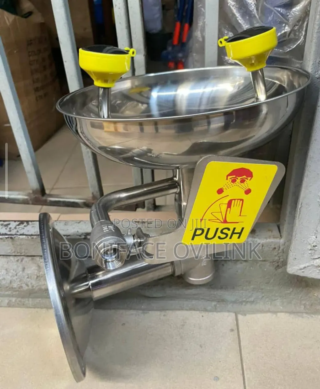 Wall-Mounted Stainless Steel Emergency Eyewash Station