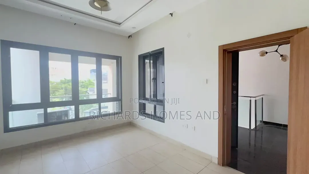 4bdrm Duplex in Banana Island Estate for rent