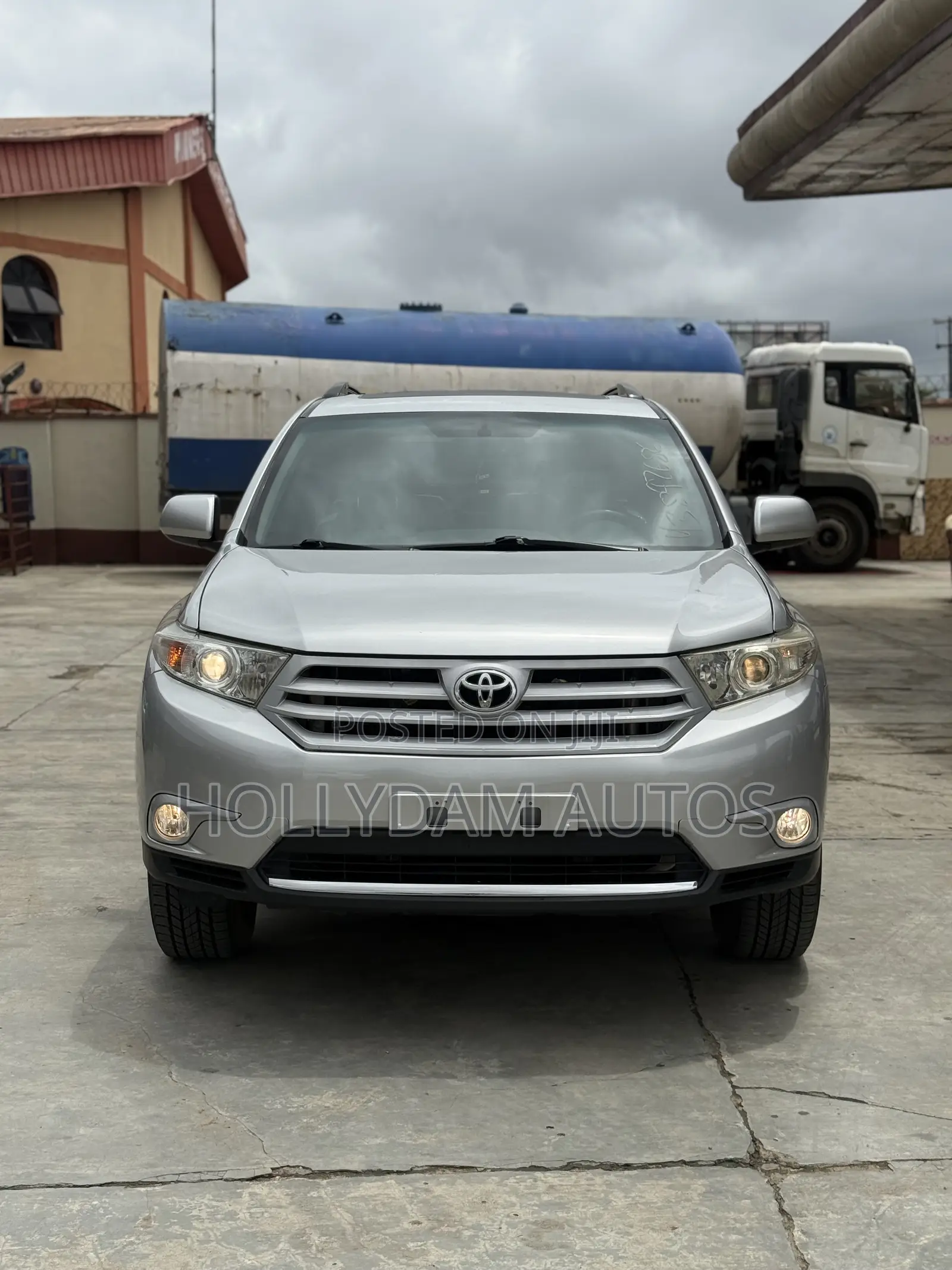 Toyota Highlander SE 3.5L 4WD 2013 Silver