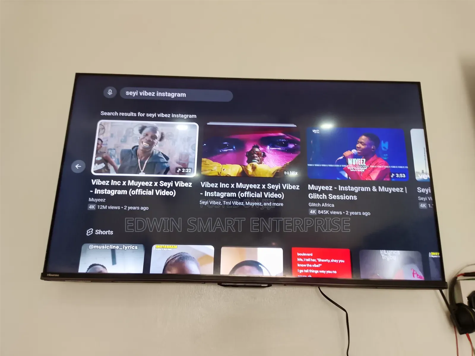 Hisense Vida Frameless Smart Television 43 Inches