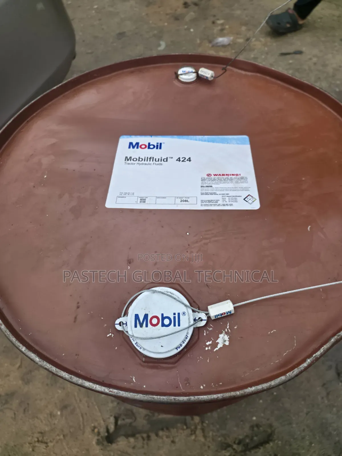 Mobil Mobilfluid 424--208l DRUM